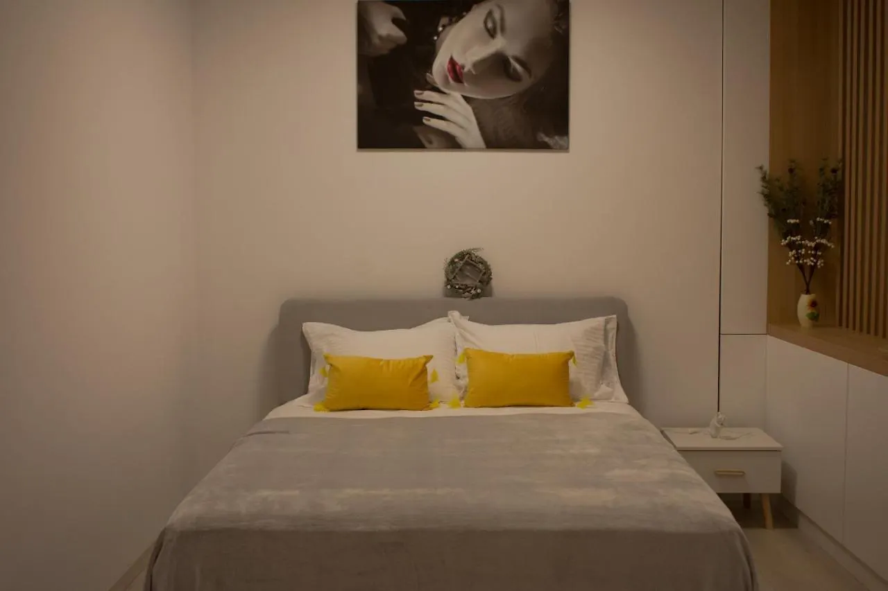 Apartment Gio Home C13 Bucharest